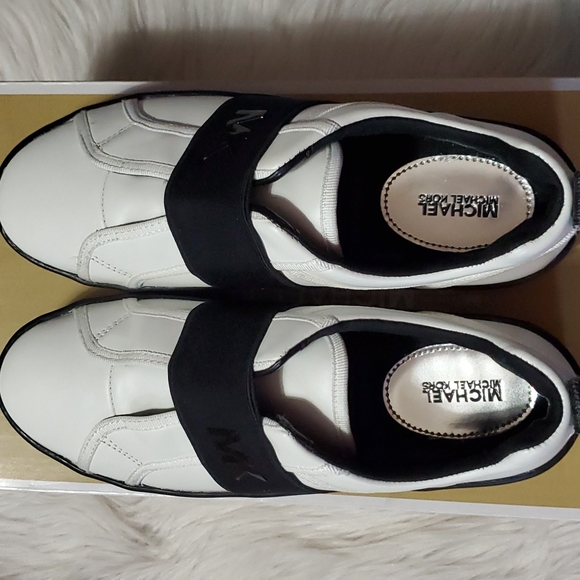 Michael Kors leather sneakers - Picture 4 of 9